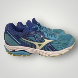 Women’s Mizuno Wave Inspire 14 size 10
